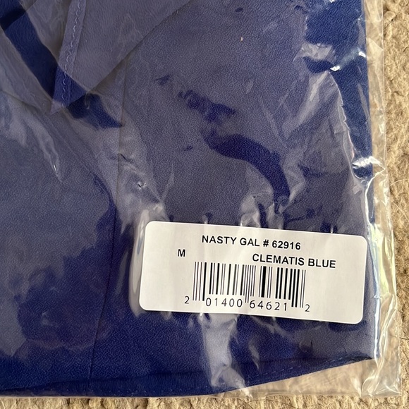 NEW! Nasty Gal Ruffle Crop Top in Clematis Blue - Picture 3 of 3